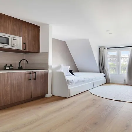 Bright And Modern - 2p - Passy Holiday home *